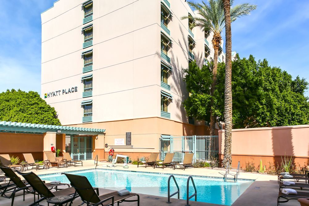 Hyatt Place Scottsdale/Old Town Екстериор снимка