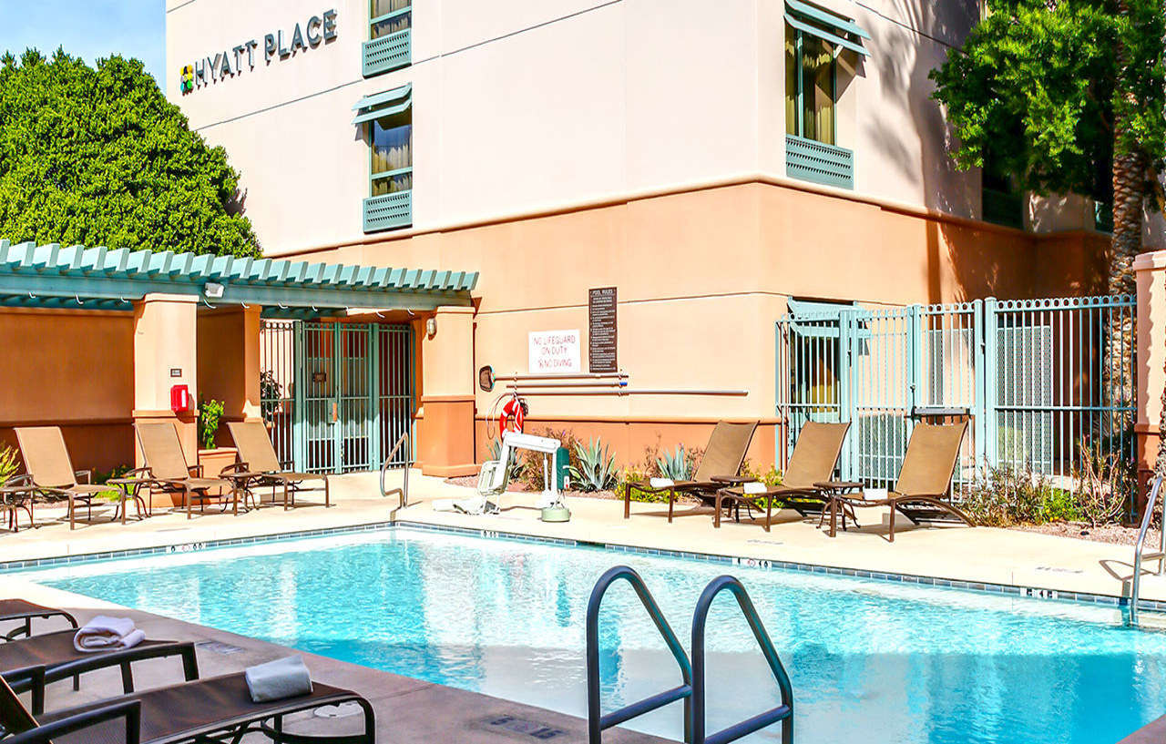 Hyatt Place Scottsdale/Old Town Екстериор снимка